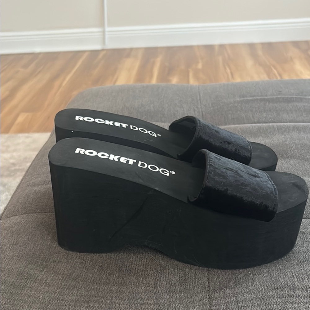 Rocket Dog Black Platform Shoes with Chunky Sole